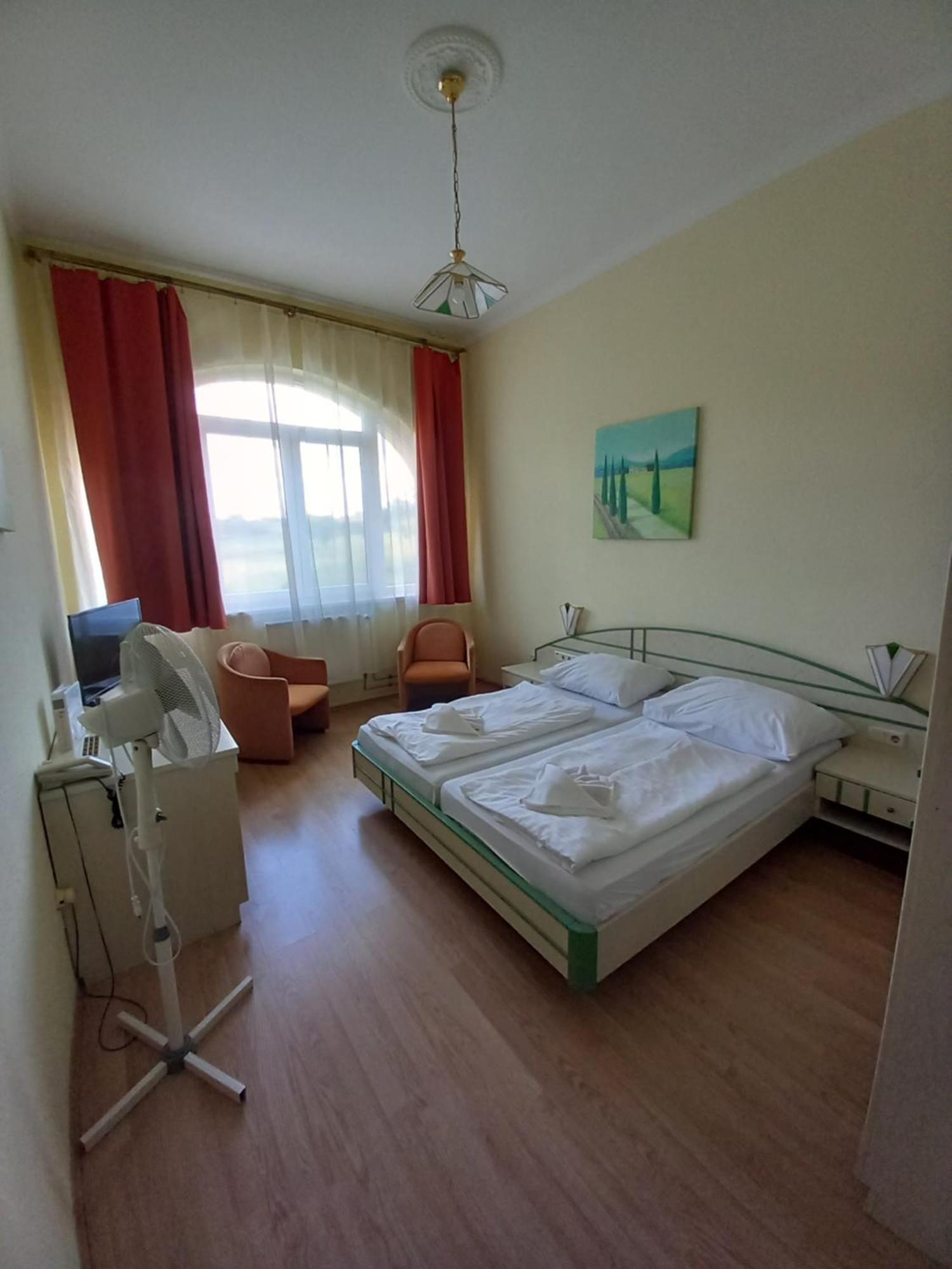 Hotel Familia Zamardi Room photo