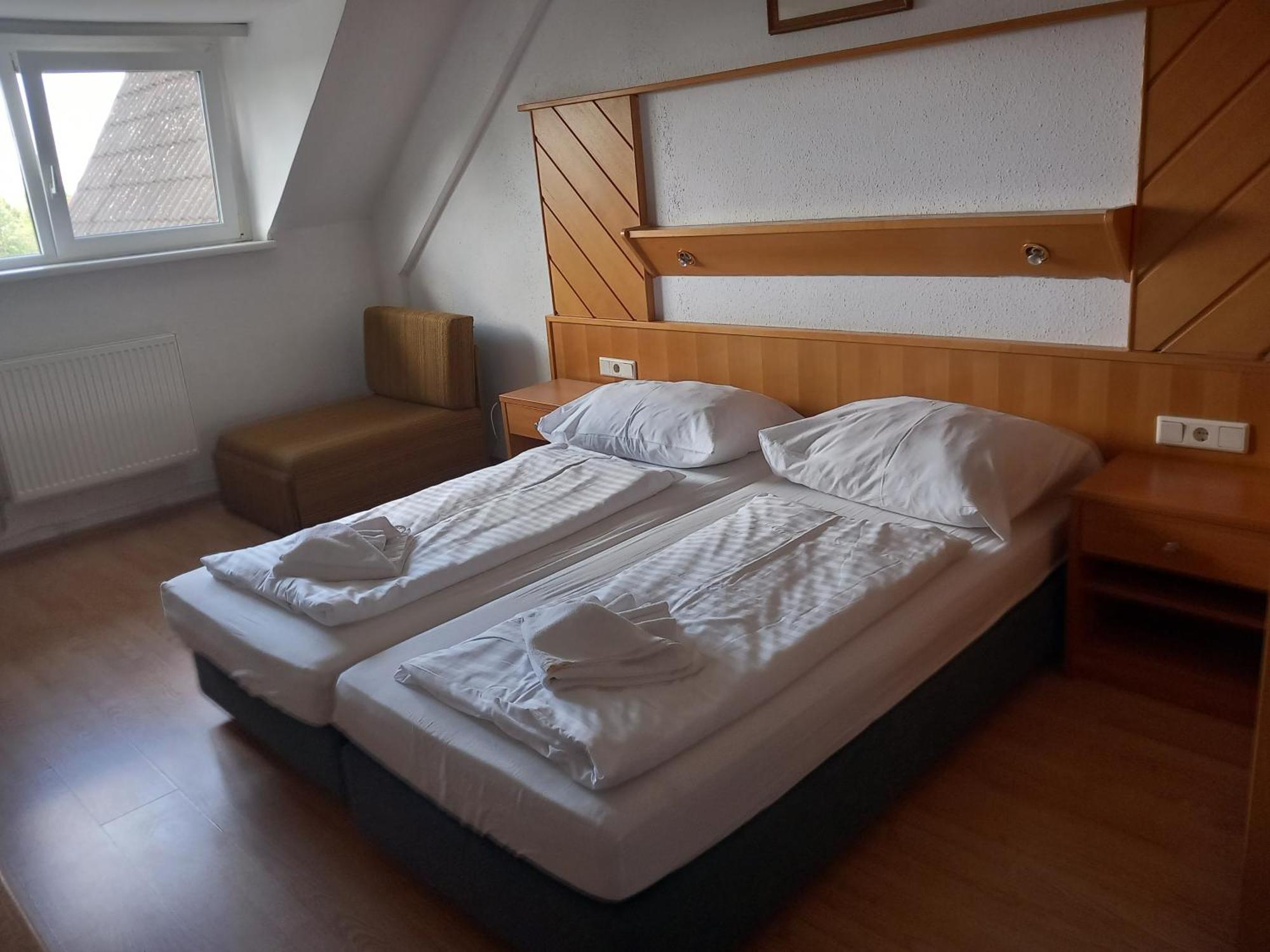Hotel Familia Zamardi Room photo