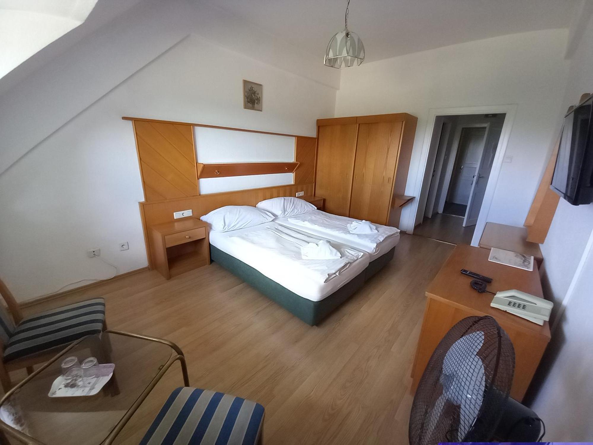 Hotel Familia Zamardi Room photo